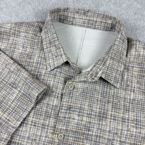 Lululemon Airing Easy Shirt Mens Large Gray Plaid Geometric Button Up Breathable